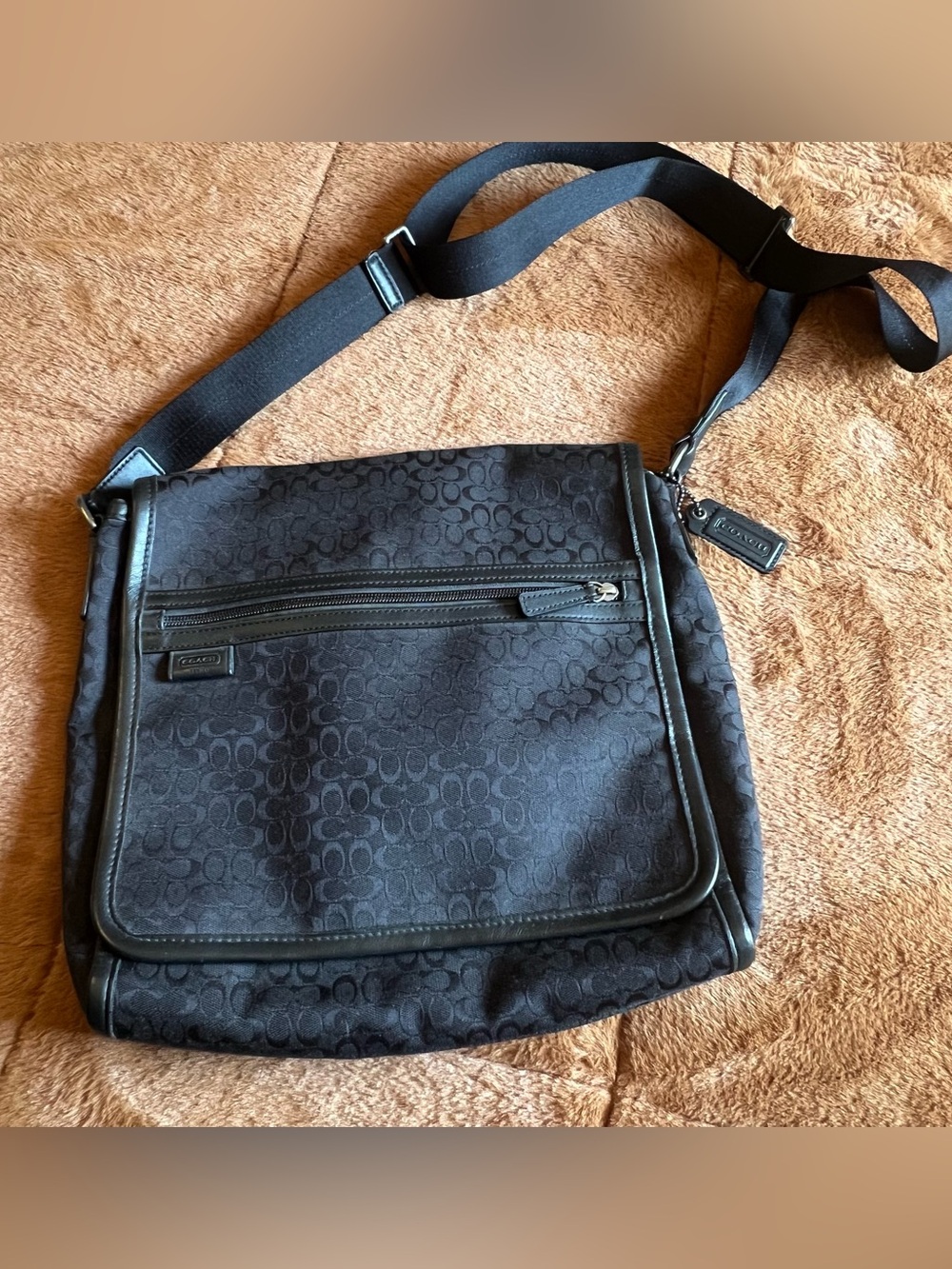 Coach messenger/crossbody bag F70699